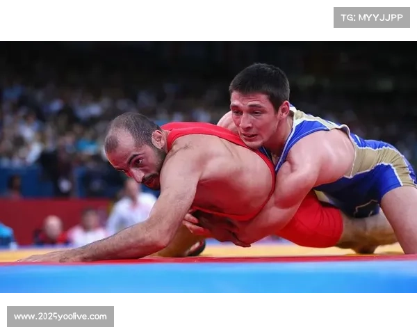 奇马耶夫统治性表现引发战术变革讨论，中量级进入摔跤主导时代？