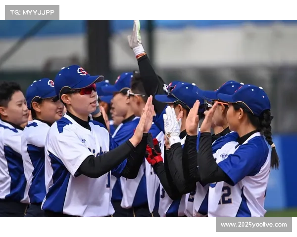 全运会垒球门票售罄,现场氛围热烈 全运会垒球门票售罄,现场氛围热烈