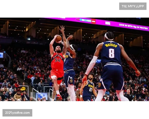 残阵掘金仅8人轮换,穆雷关键上篮助球队险胜猛龙