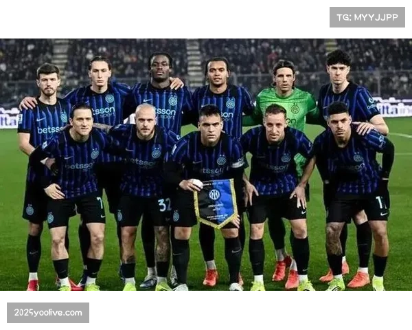 国际米兰2-0完胜克雷莫内塞，泽林斯基世界波建功